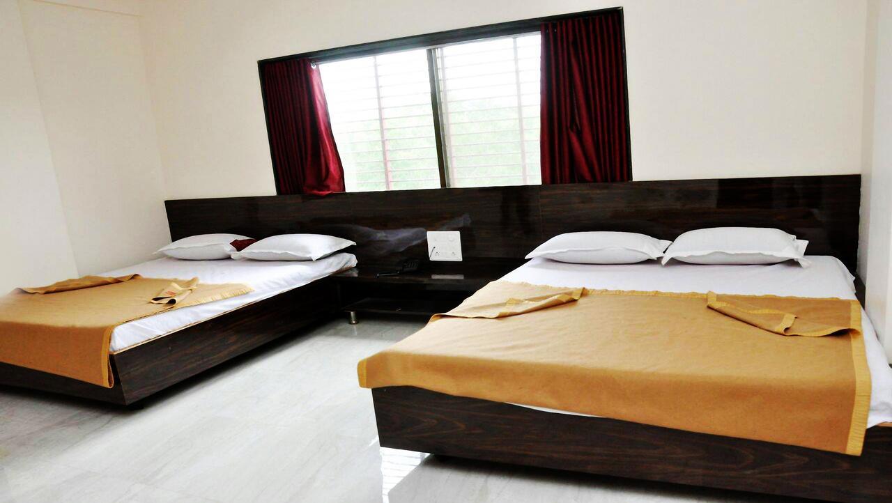 Sai Rajaram Palace Shirdi Exterior foto